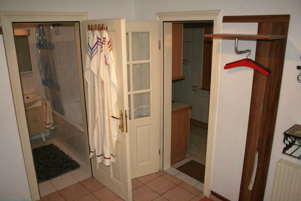 70M² Grosses Apartment Mit Gartenzugang Βιέννη